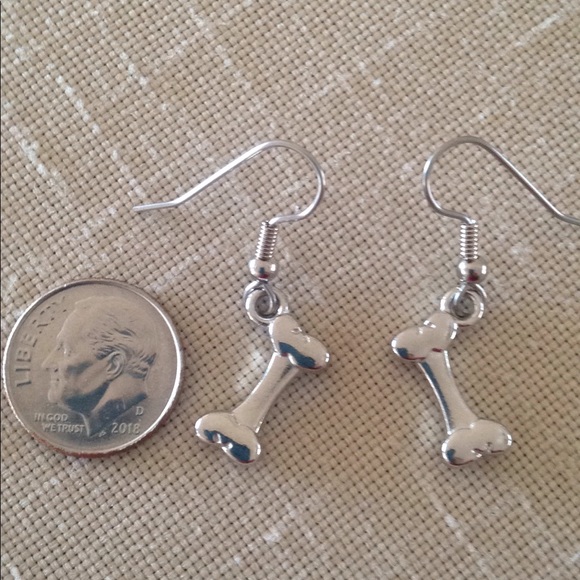 HAND CRAFTED Dog Bone Earrings Silver Toned Pierced - Picture 4 of 4